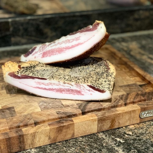 Guanciale (Schweinebacke hausgemacht)